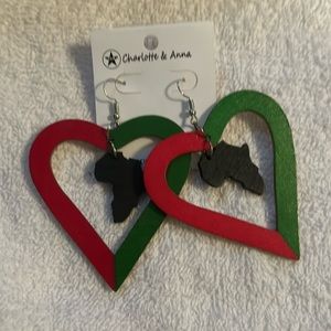 Heart Red, Green, Black Earring